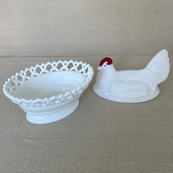 Westmoreland Milk Glass Hen on Bowl - Picture 5 of 9